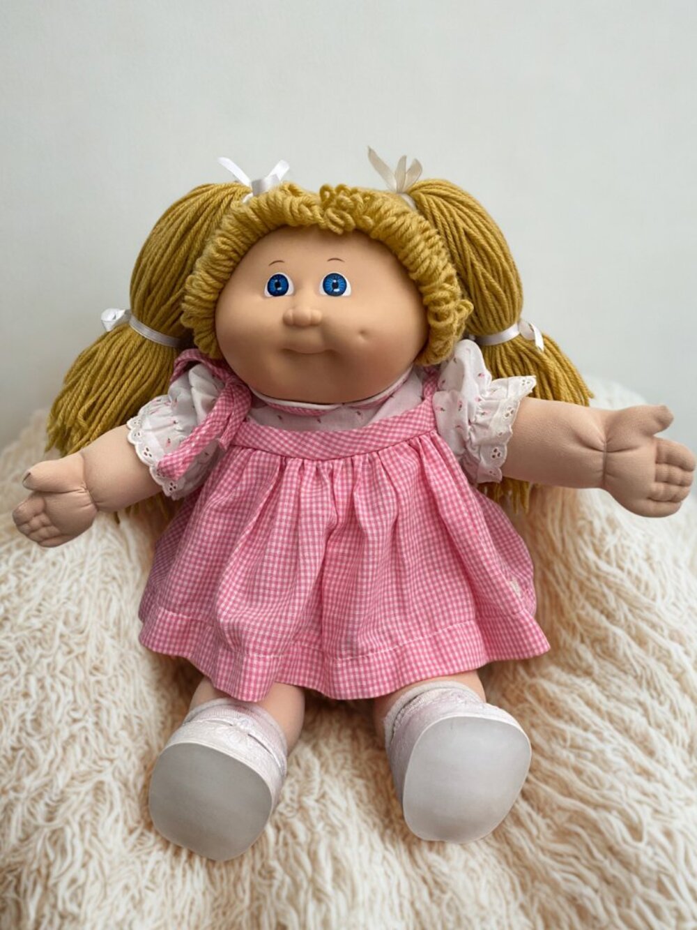 Vintage 1985 Coleco Cabbage Patch Doll - Original Outfit